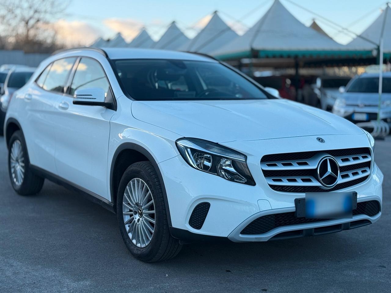 Mercedes-benz GLA 200 d Automatic 4Matic Premium