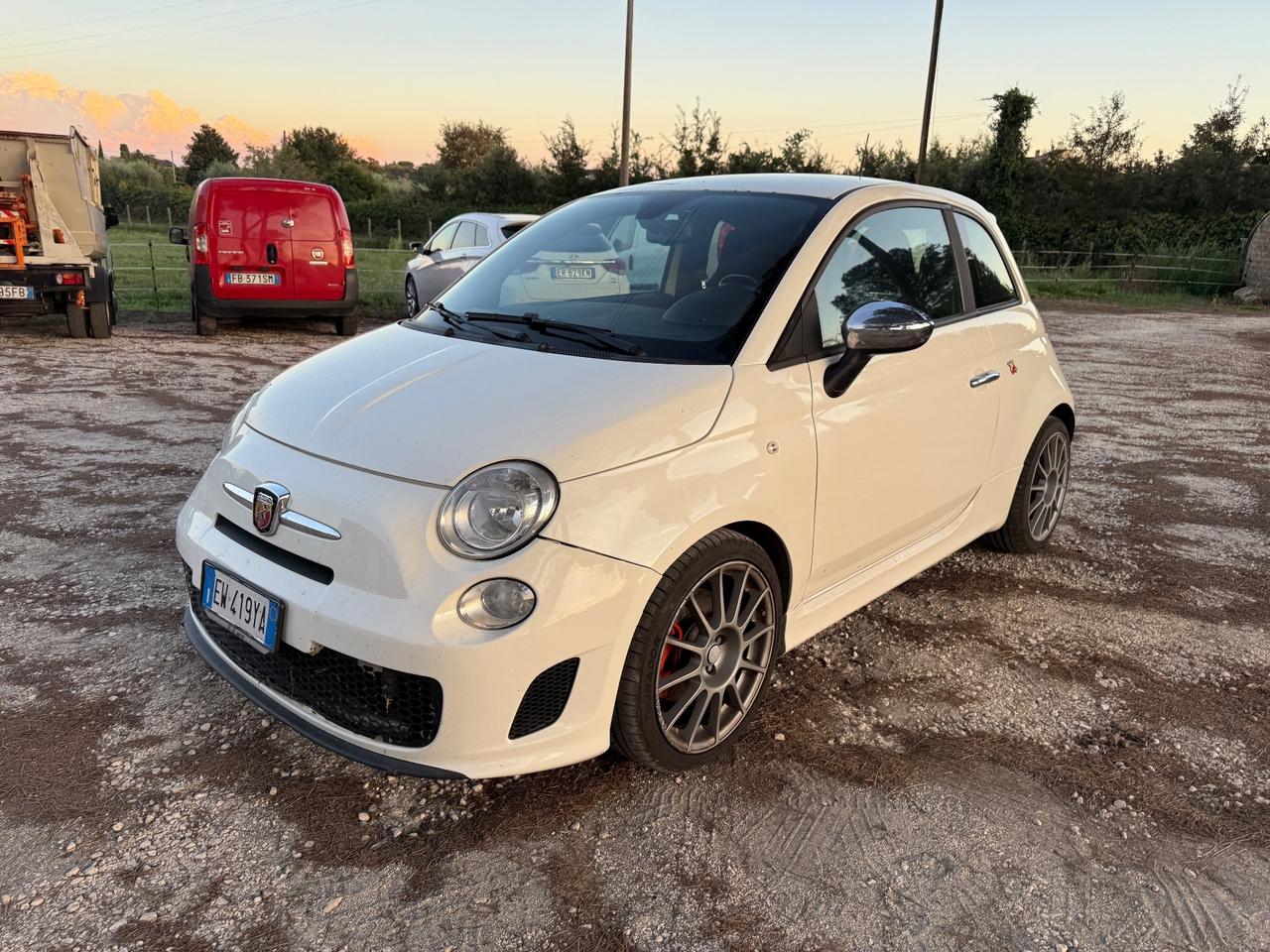 Abarth 500 1.4 Turbo T-Jet Custom