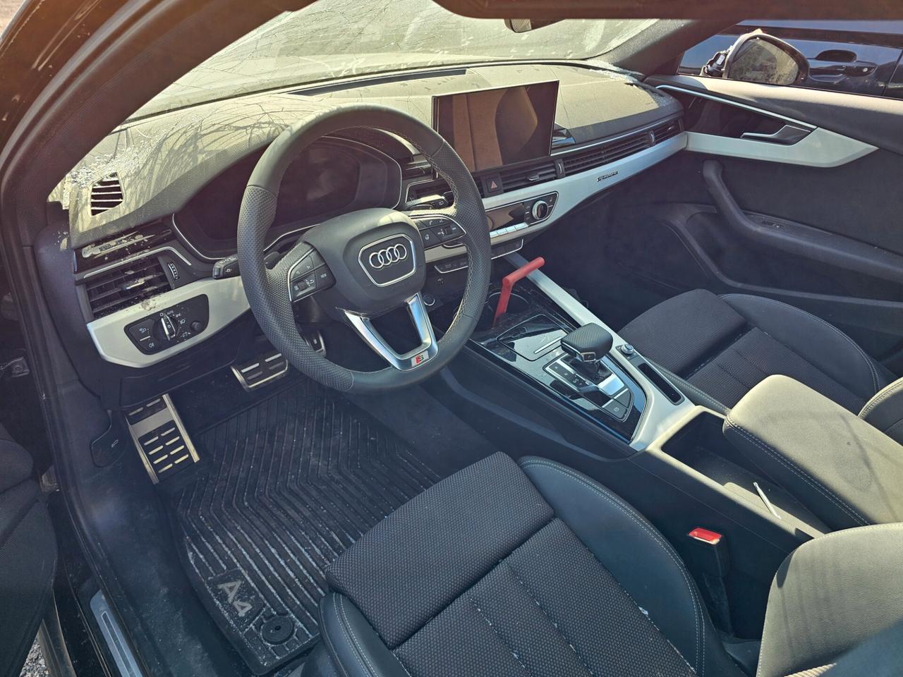 SINISTRATO Audi A4 40 TDI S tronic line edition