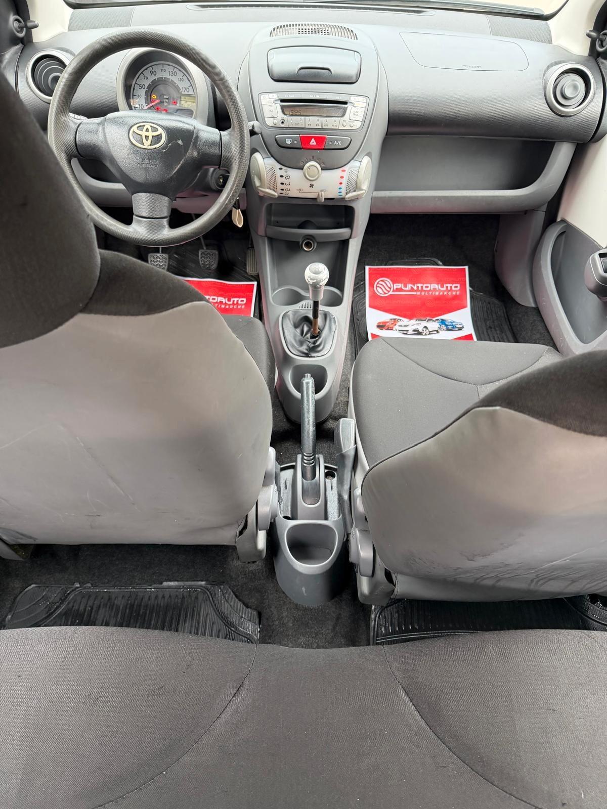 Toyota Aygo 1.0 12V VVT-i 5 porte Sol Connect