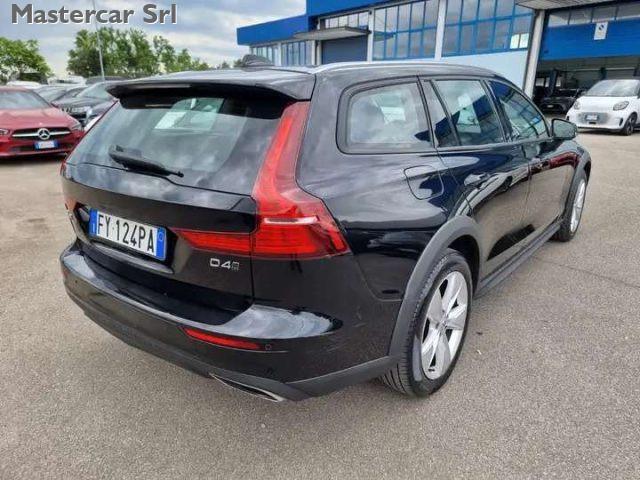 VOLVO V60 Cross Country 2.0 d4 Business Plus awd GANCIO TRAINO -FY124PA