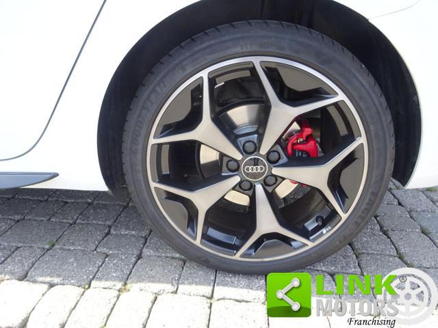 AUDI A1 SPB 40 TFSI S tronic Identity Black S Line