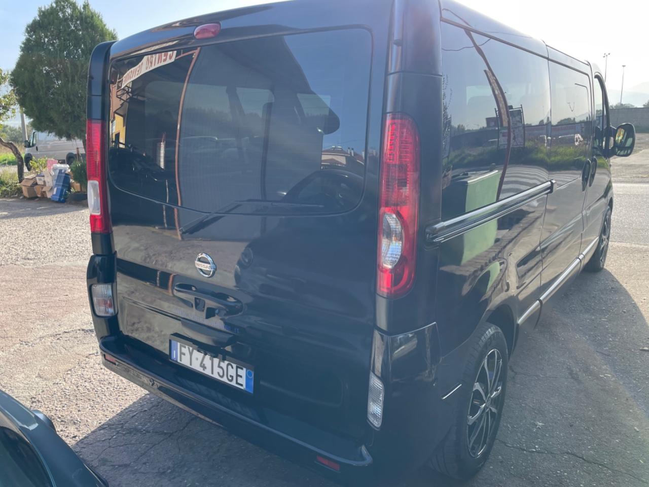 Nissan primastar 9 posti lungo noleggio - €130/GG