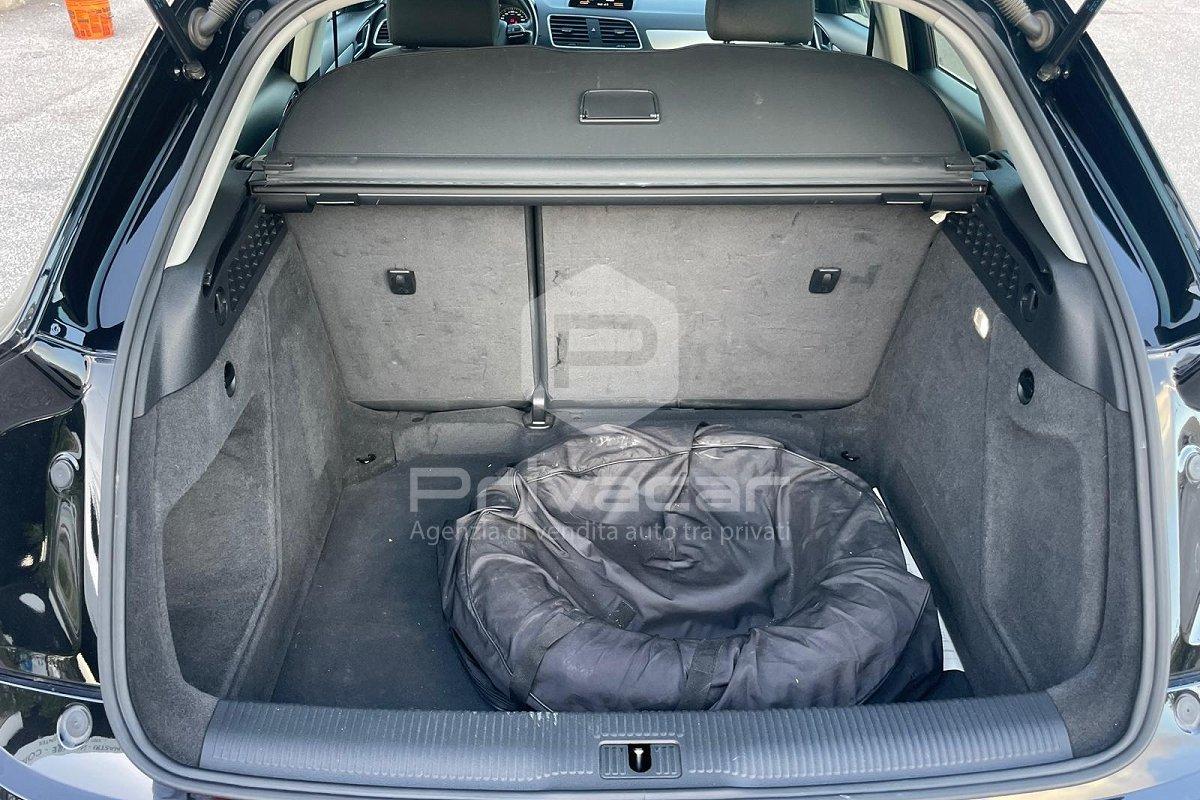 AUDI Q3 2.0 TDI 120 CV Business