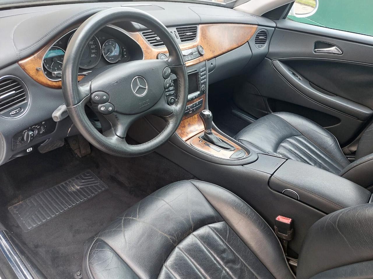 Mercedes-Benz CLS 350 V6 272CV SPORT AMG NAVY TEL.!!!!