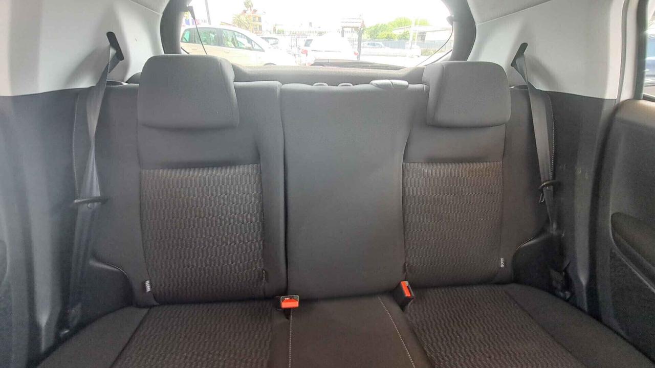 Peugeot 208 1.6 BlueHDi 75 Allure N1 4 Posti Autocarro