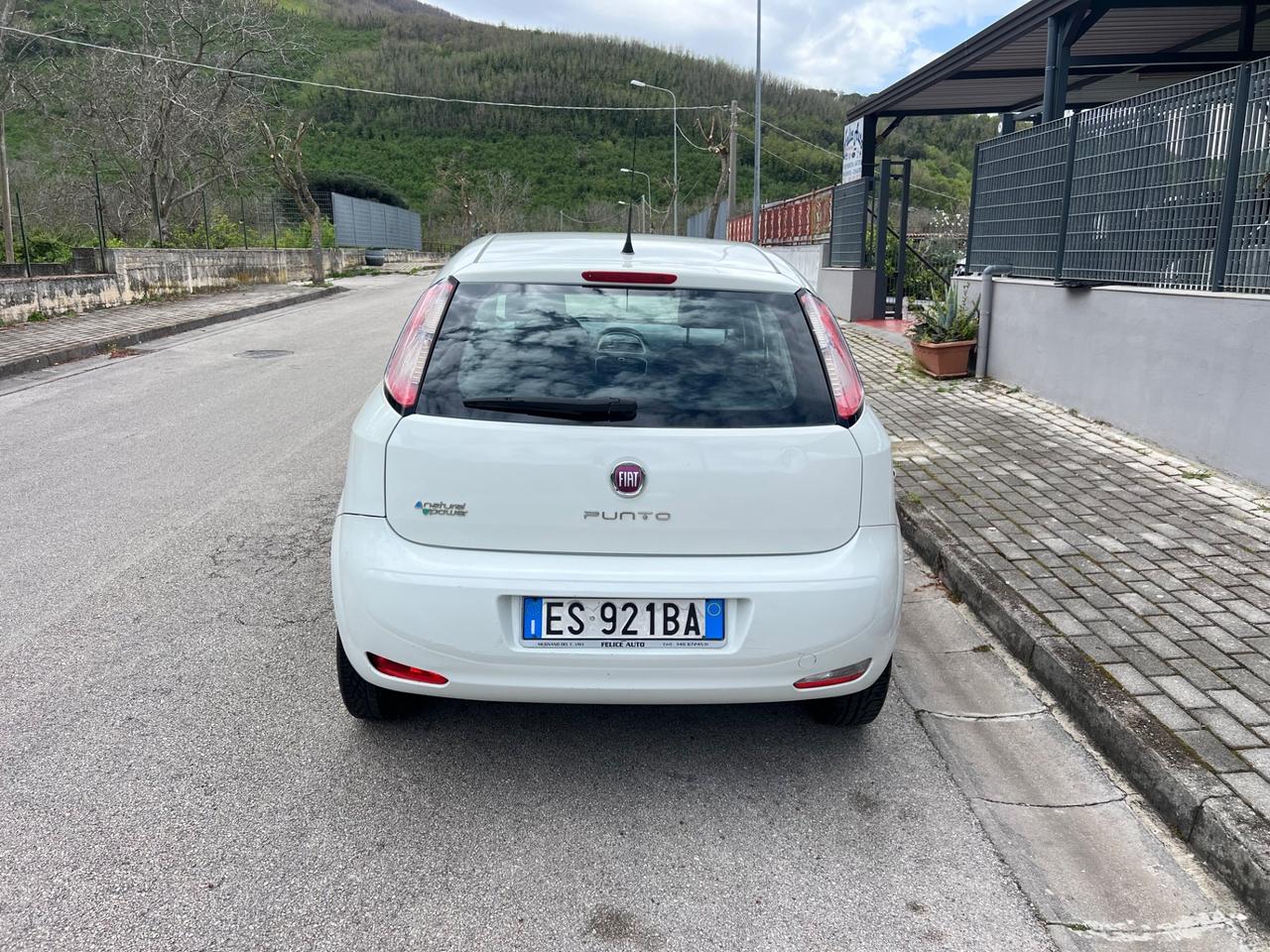 Fiat Punto 1.4 Metano Natural Power Lounge 2013