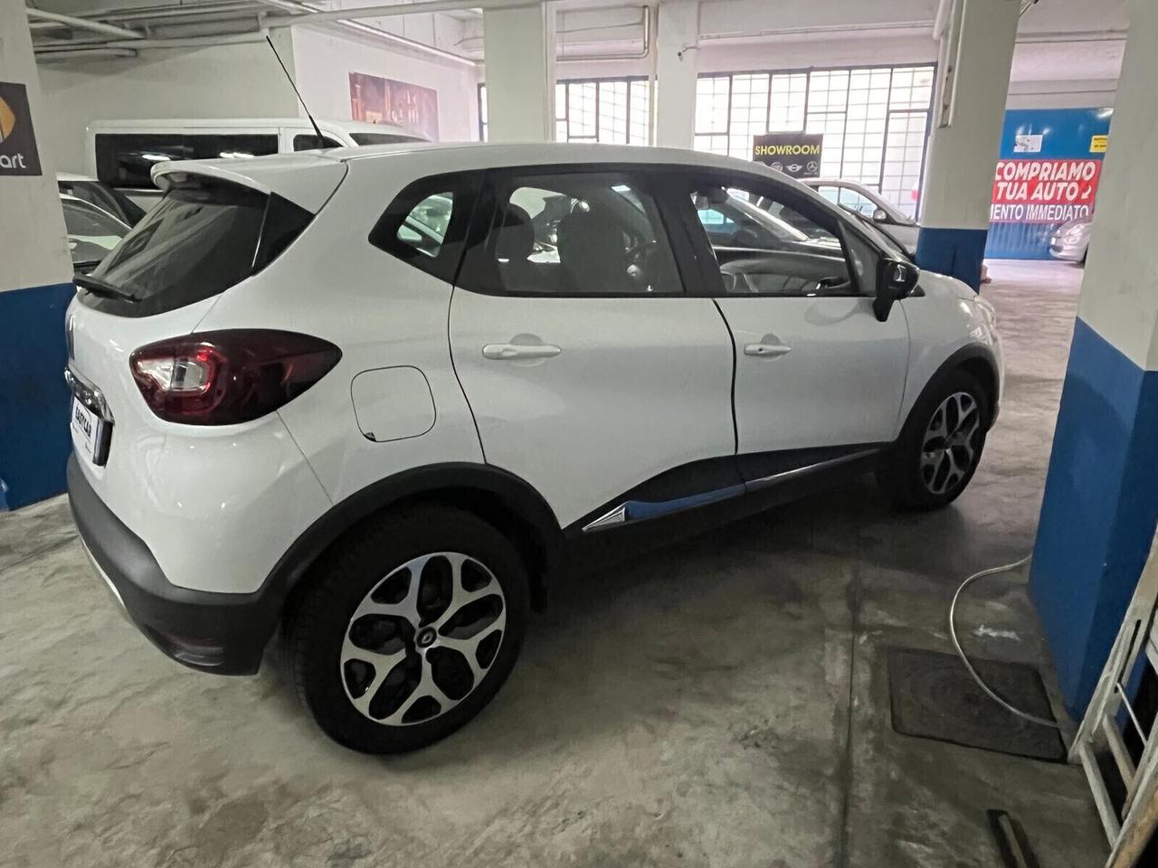 Renault Captur TCe 120 CV Start&Stop Energy Initiale Paris