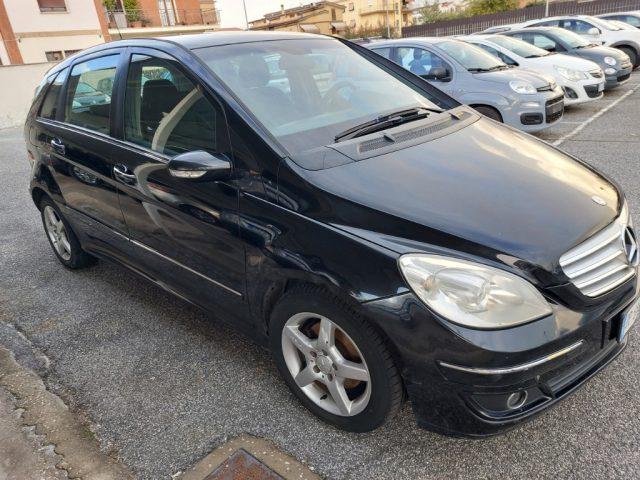MERCEDES-BENZ B 180 CDI