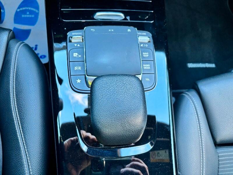 MERCEDES Classe A (V177) A 180 d Automatic ...