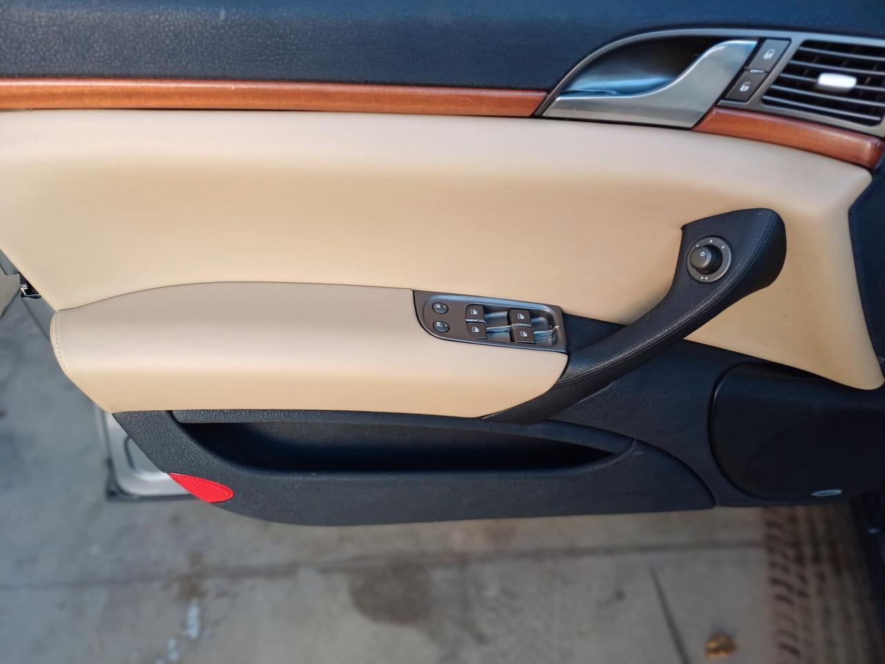 Lancia Thesis 3.0 V6 24V aut. Emblema