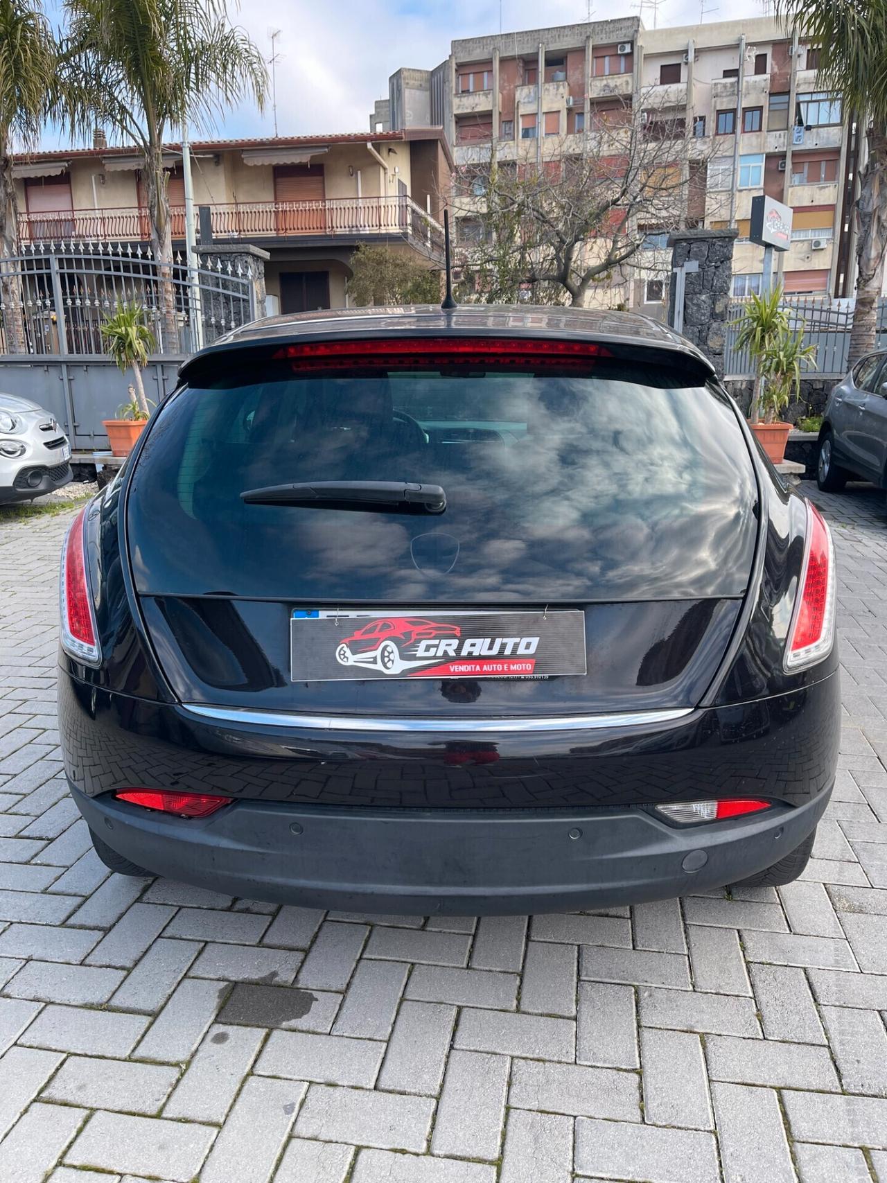 Lancia Delta 1.6 MJT DPF Platino