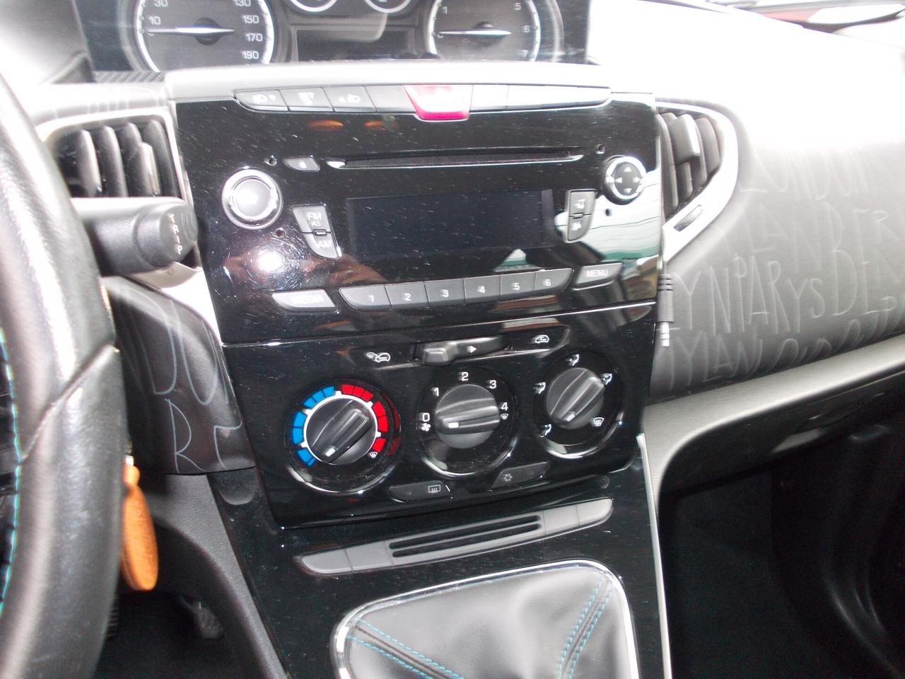 Lancia Ypsilon 1.2 69 CV 5 porte S&S Elefantino-KM82743