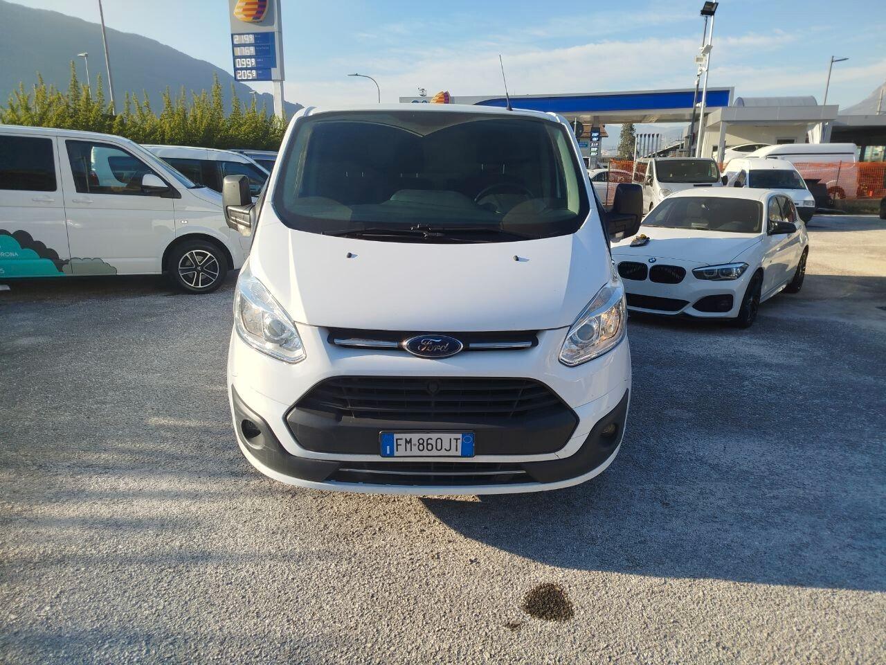 Ford transit custom 2000 tdi 131 cv gancio traino