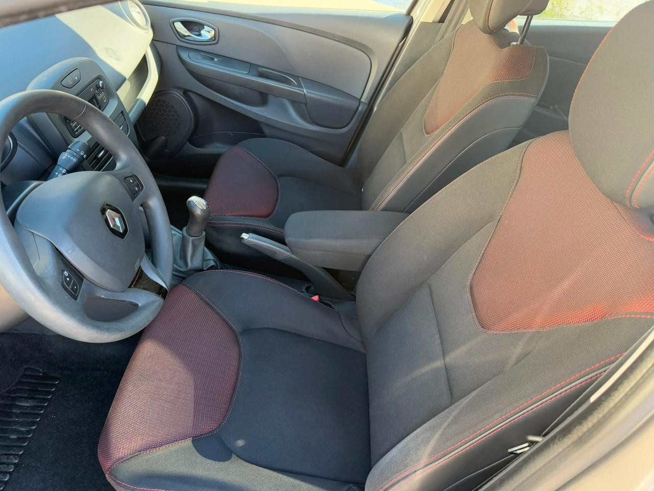 Renault Clio 1.5 dCi 8V 75CV 5 porte Costume National