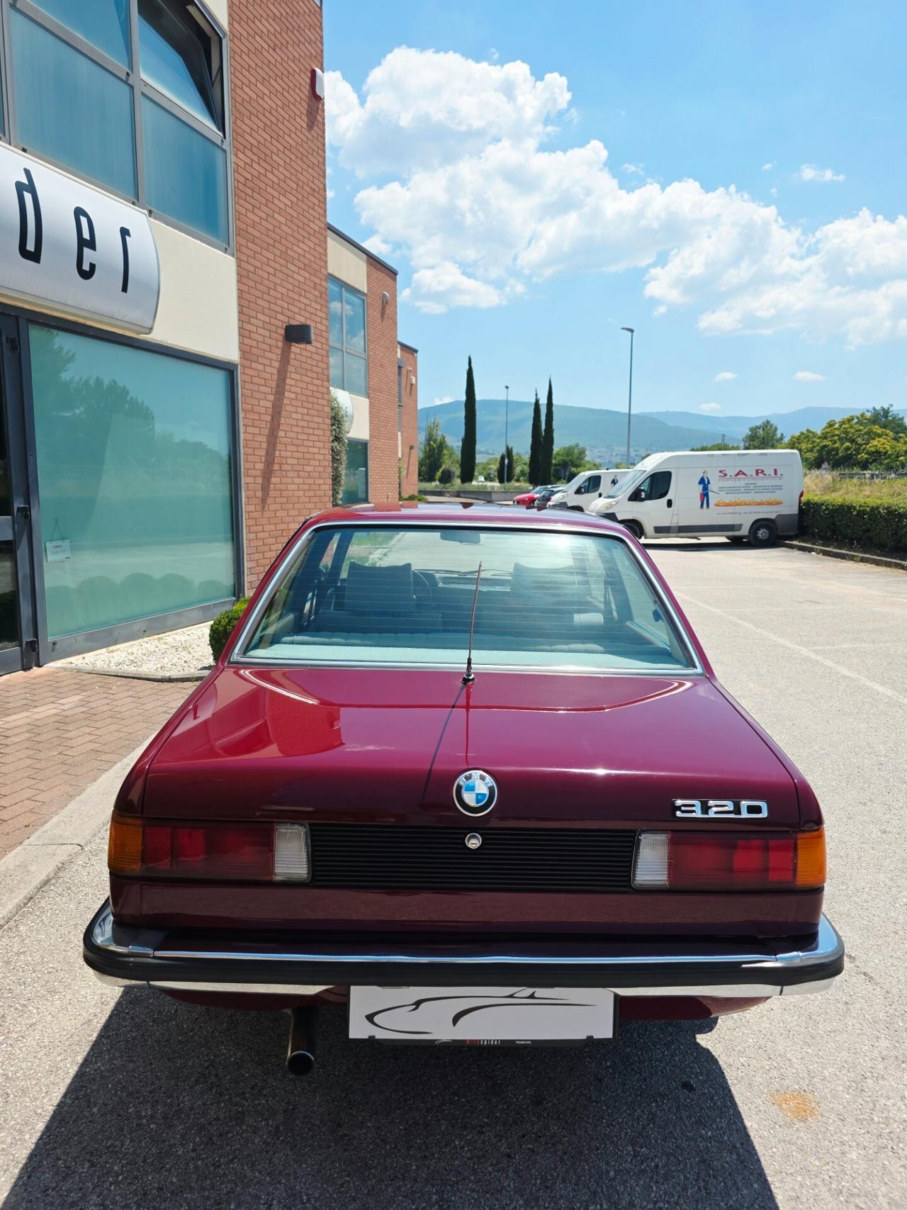 Bmw 320i Coupe Asi con CRS
