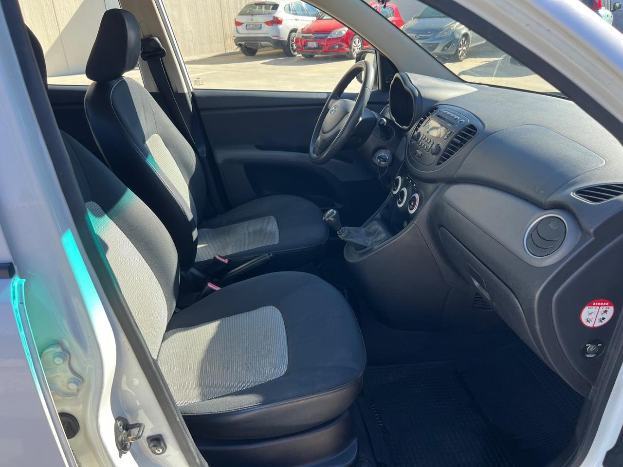 Hyundai i10 1.1 benzina 2011