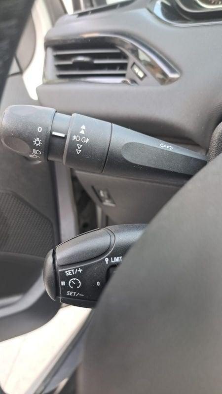 Peugeot 208 1.4 HDi 68 CV UNICO PROPRIETARIO