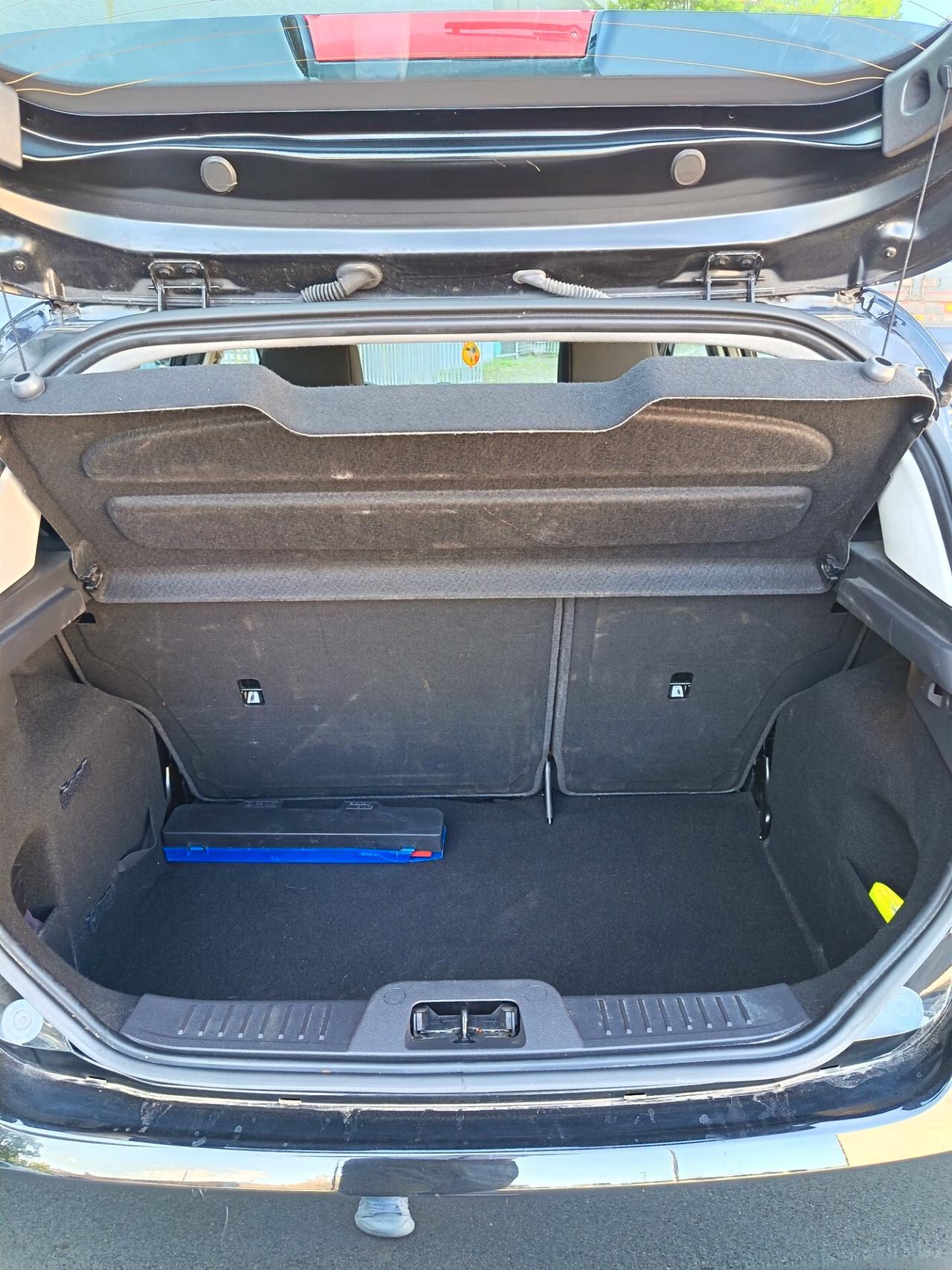 Ford Fiesta 2014 1.0 benzina 80.000KM 12 MESI DI GARANZIA NEOPATENTATI