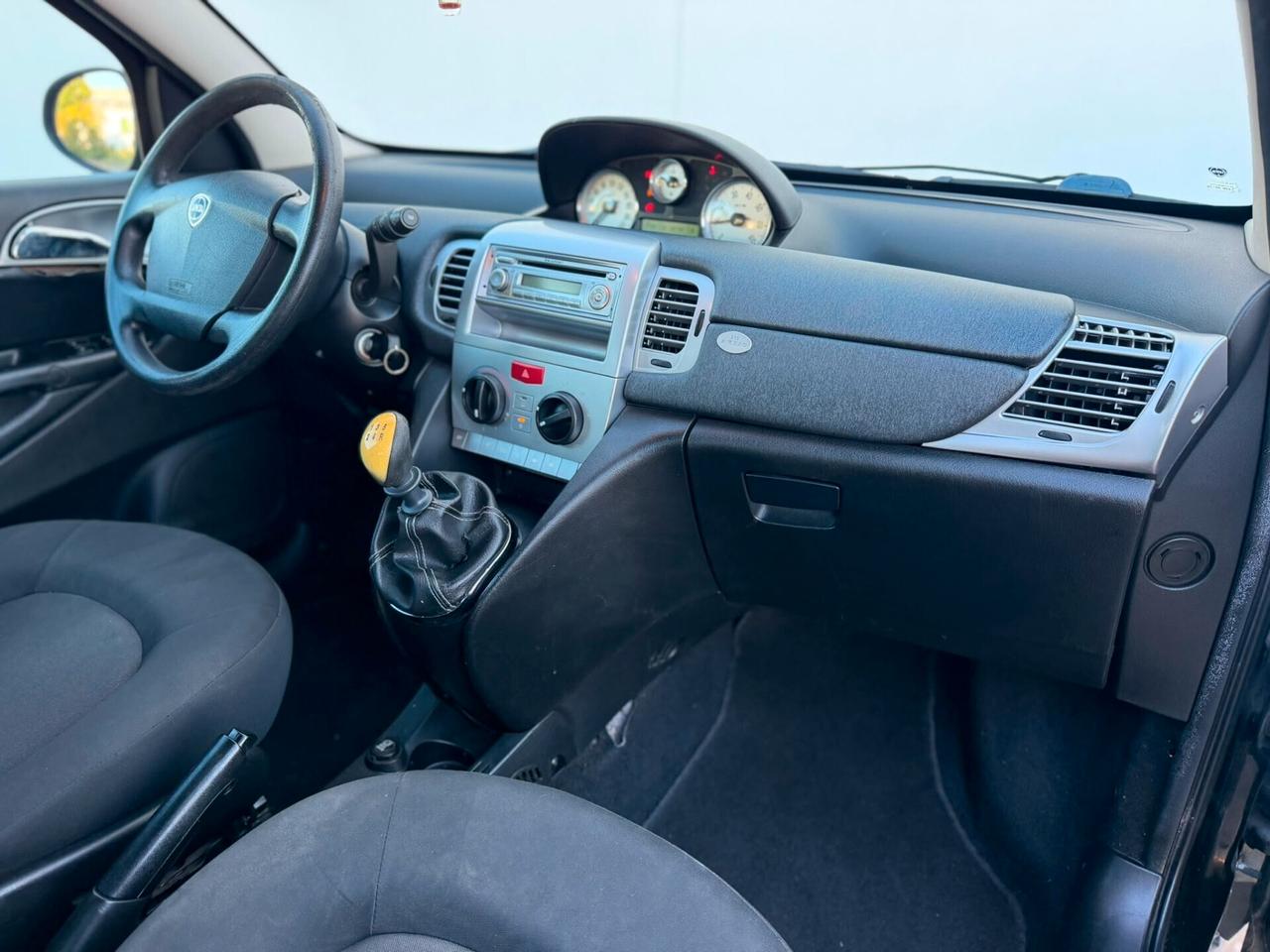 Lancia Ypsilon 1.2 69 CV DIVA