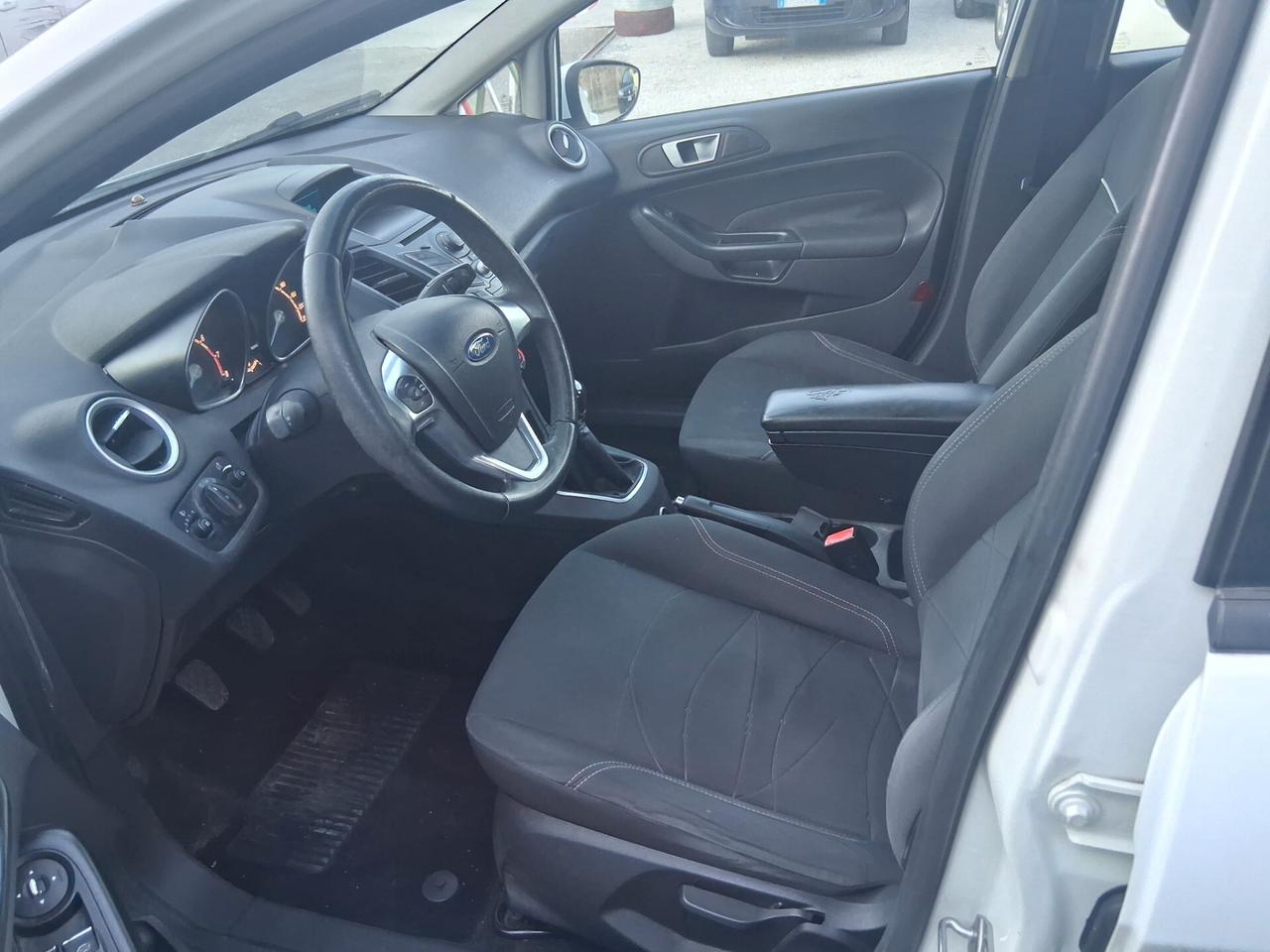 Ford Fiesta 1.4 5p. Bz.- GPL Titanium