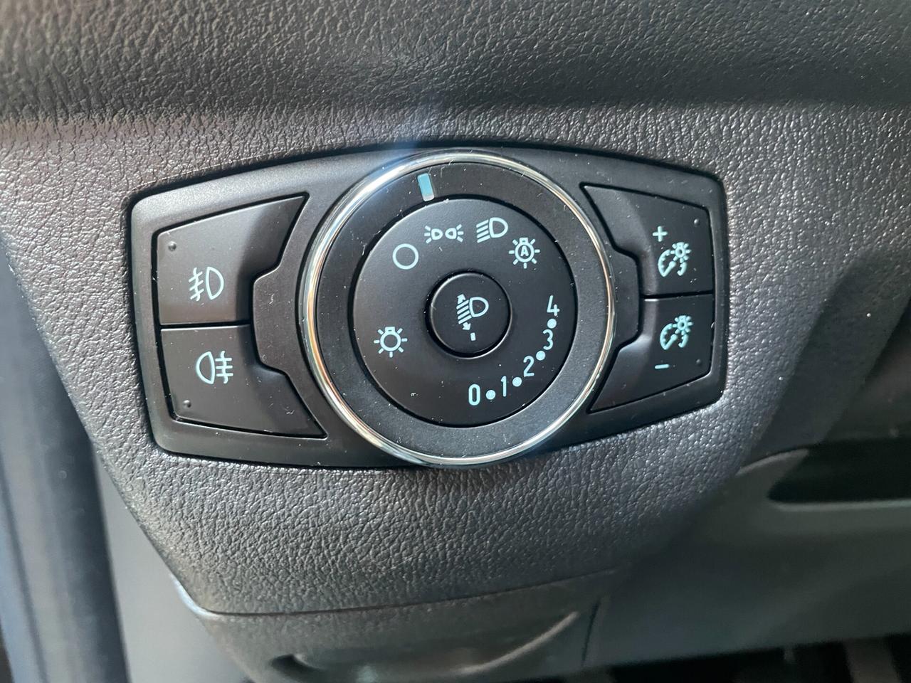 Ford Tourneo Courier 1.0 EcoBoost 100 CV Plus