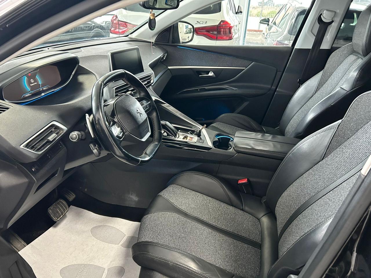 Peugeot 3008 1.6 BlueHDi 2017