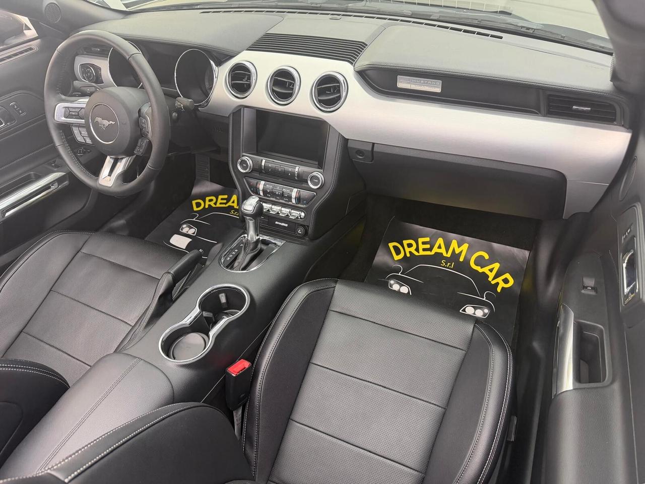 Ford Mustang Convertible 5.0 V8 421CV - Benzina