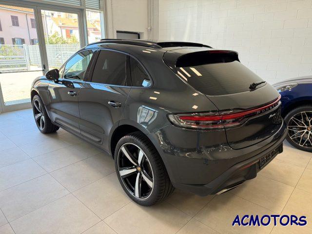 PORSCHE Macan 2.0