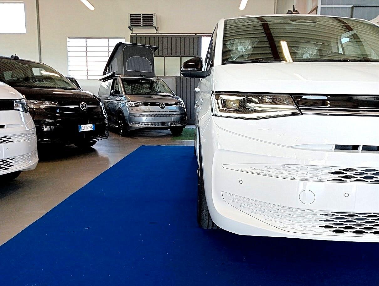 Volkswagen T7 Multivan 1.5 PHEV 4motion 245cv IQ LED GANCIO 360° FULL
