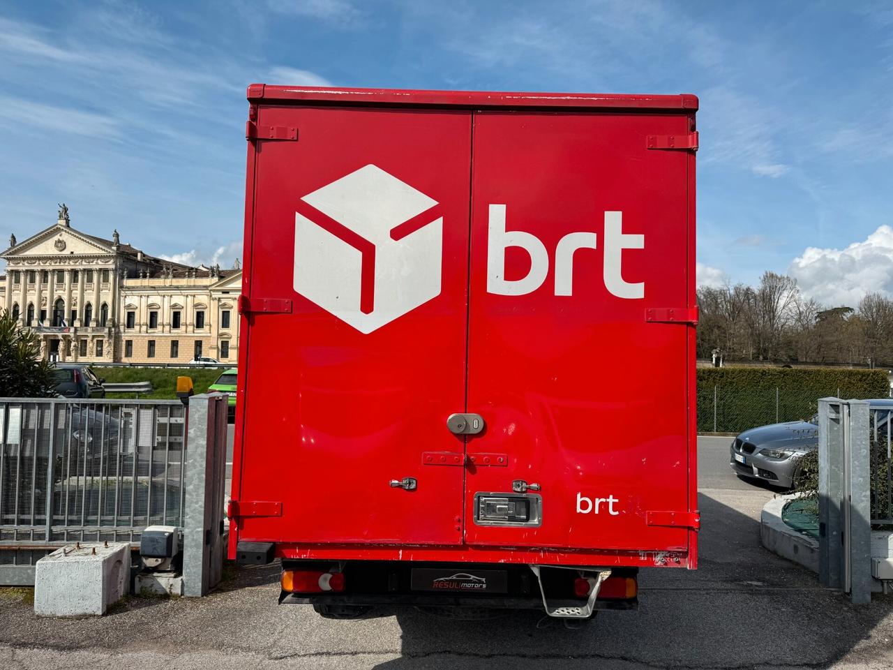 Peugeot Boxer 335 2.0 BlueHDi 160CV PLM-SL Cabinato