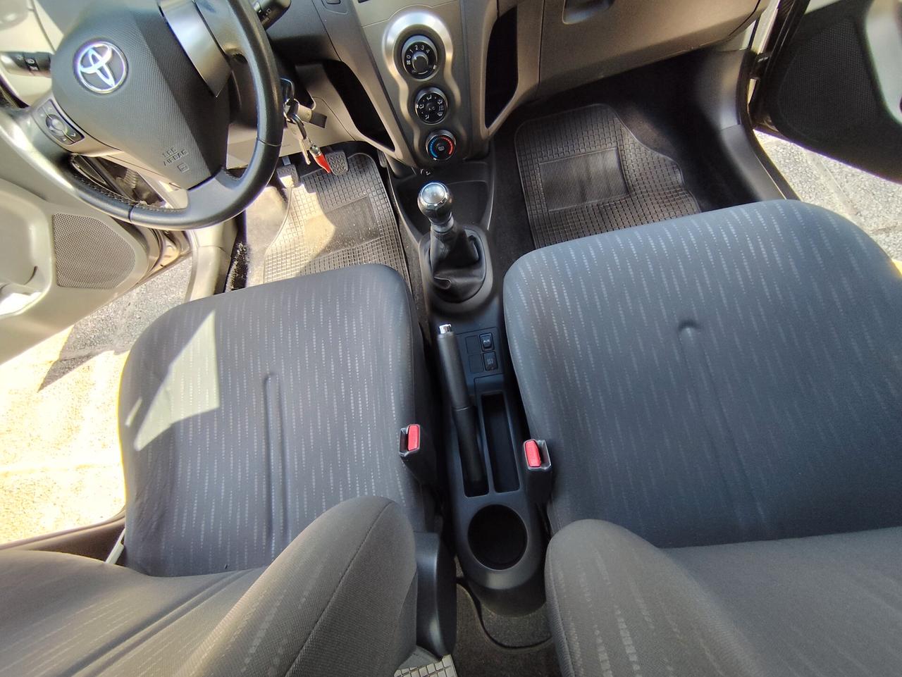 Toyota Yaris 1.3 5 porte Sol