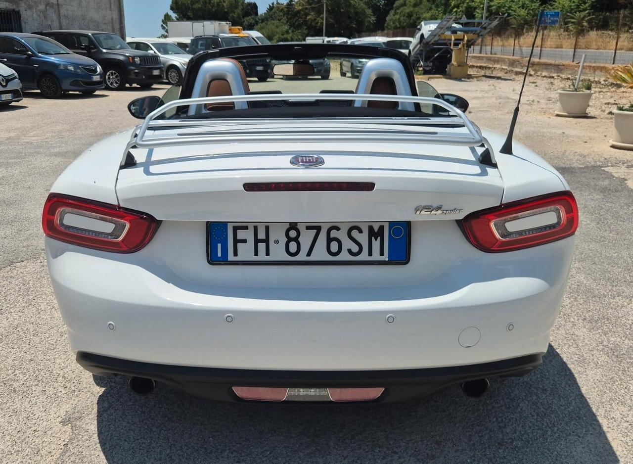 Fiat 124 Spider 1.4 MultiAir AT6 Lusso
