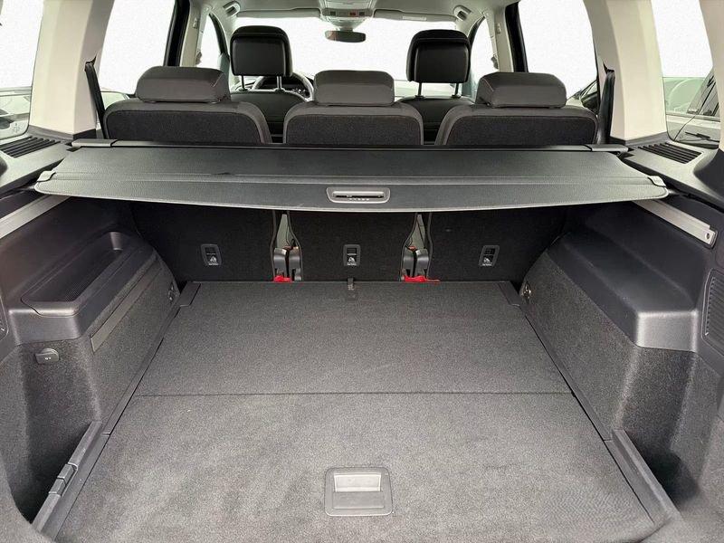 Volkswagen Touran 1.5 TSI DSG MOVE CAMERA NAVI IGLIGHT LED