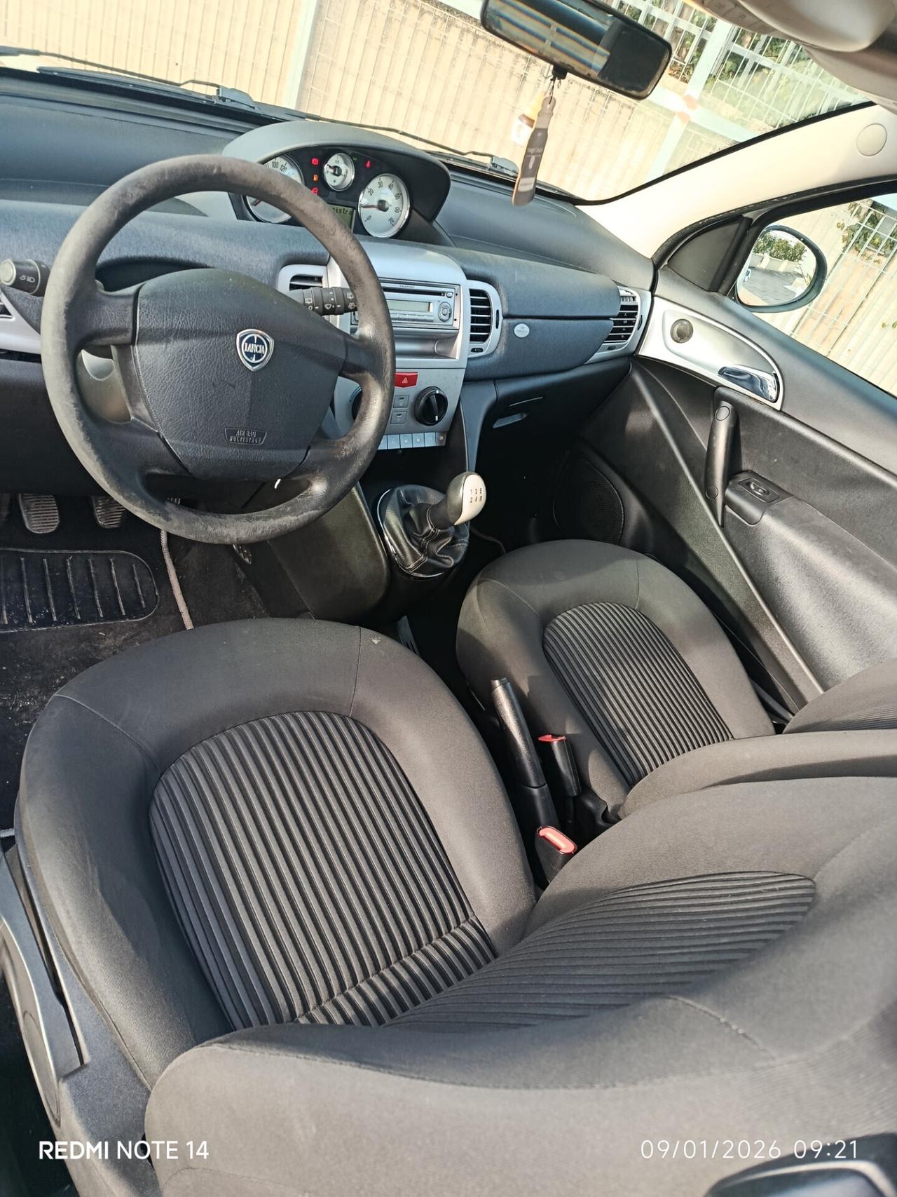 Lancia Ypsilon 1.3 MJT 75 CV Elle