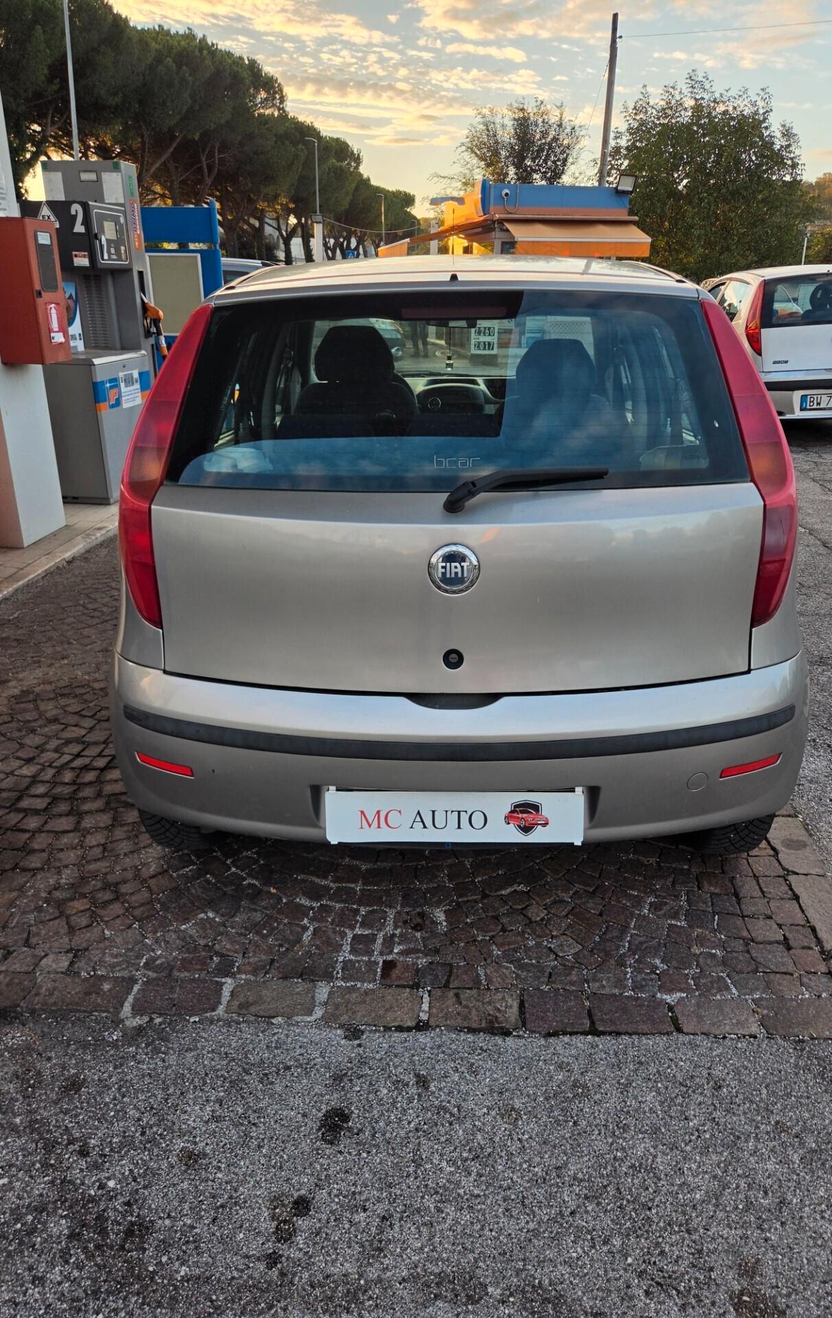 Fiat Punto 1.3mtj 5p anno 2003 con 342.000km Neopatentati ok