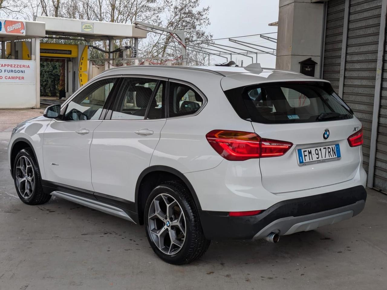 Bmw X1 sDrive18d M-Sport