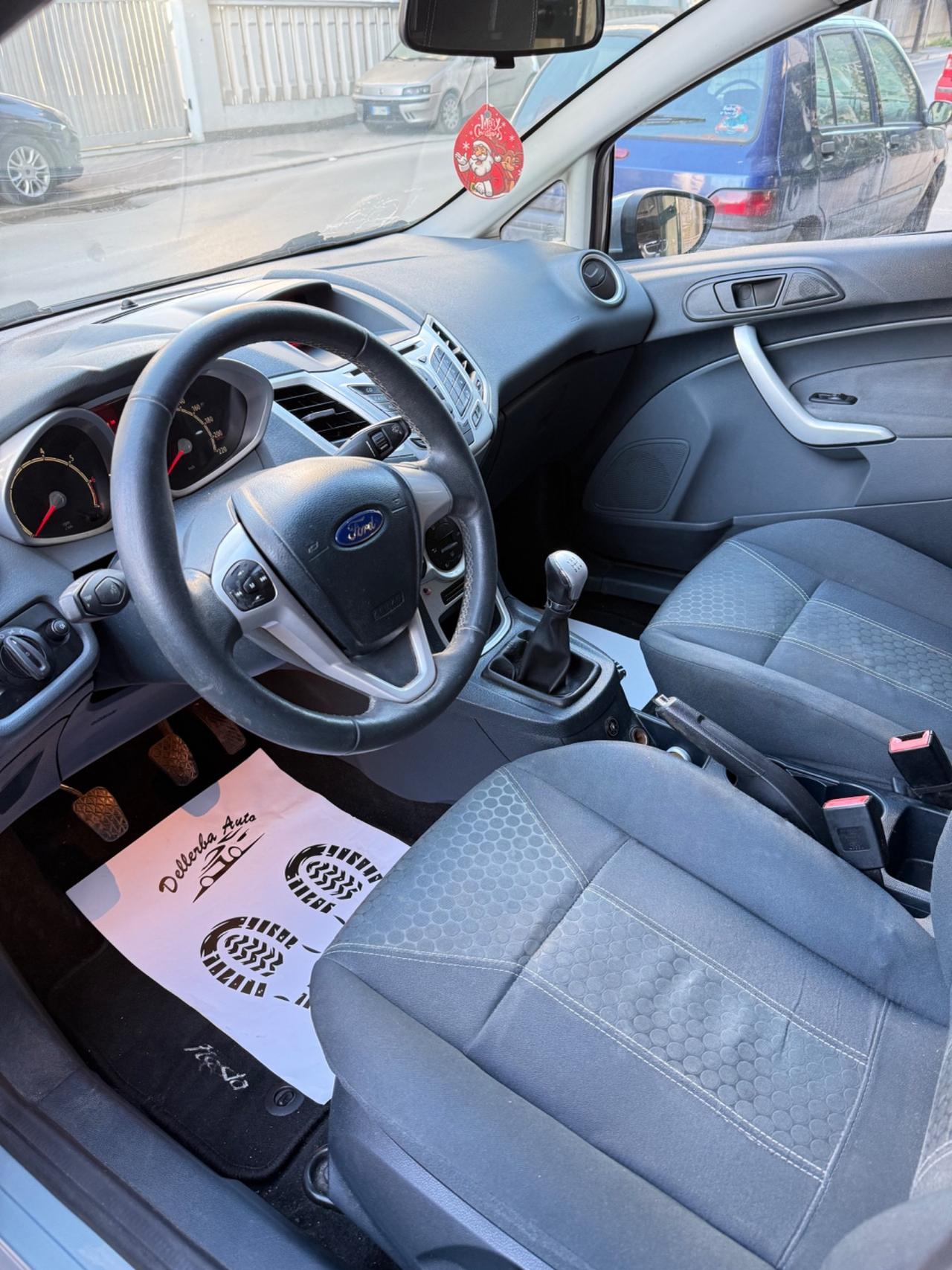 Ford Fiesta 1.4 5 porte Bz.- GPL Titanium