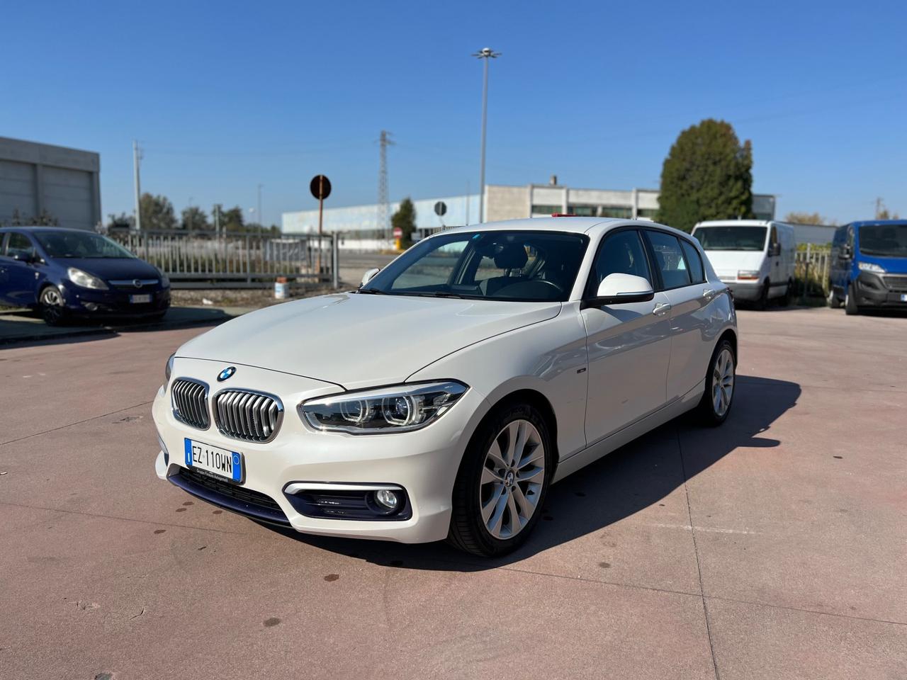 Bmw 116 116d 5p. Urban