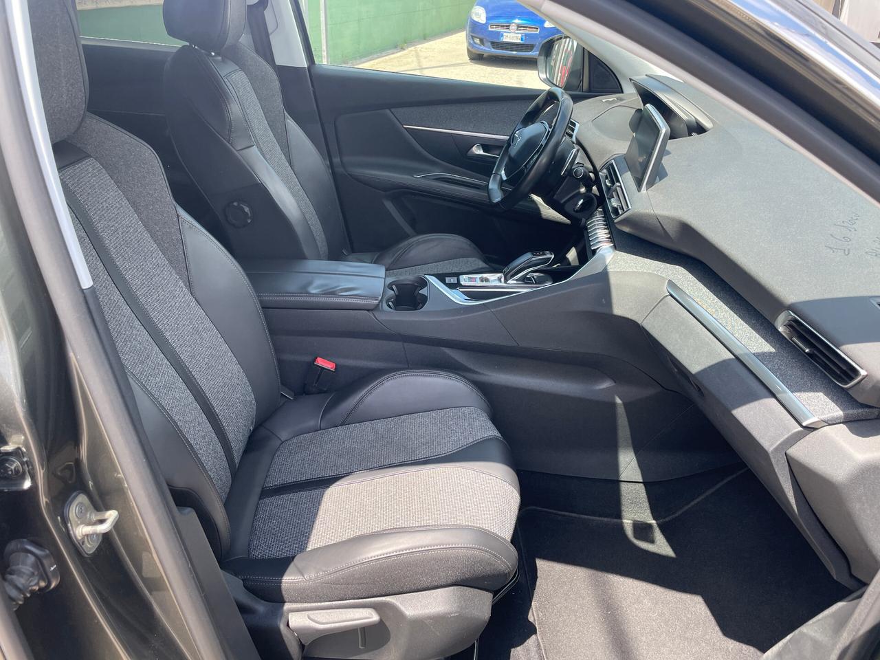 Peugeot 3008 1.6 BlueHDi 120 S&S EAT6 Allure