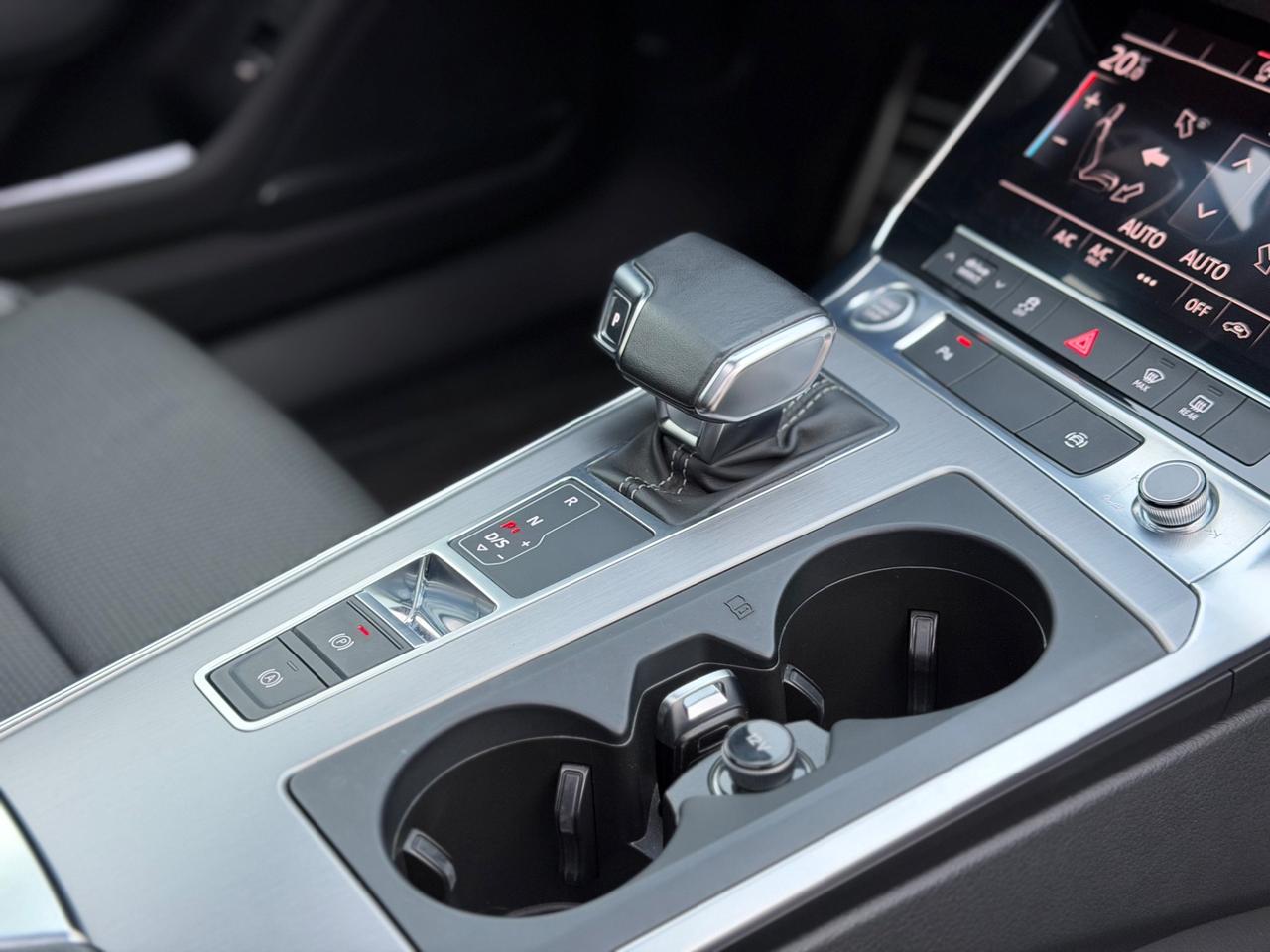 Audi A6 Avant 40 2.0 TDI S tronic S LINE EDITION TETTO 204 CV