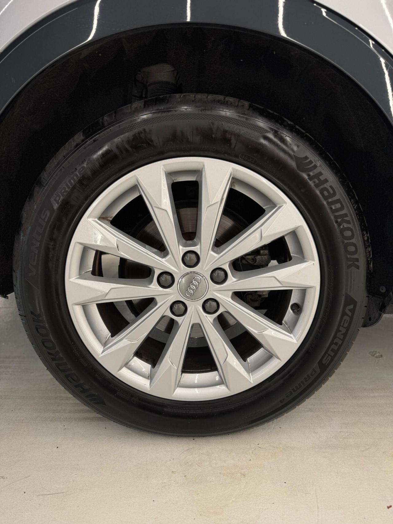 Audi Q3 35 TDI S tronic line edition-KM CERTIFICATI-PERMUTE