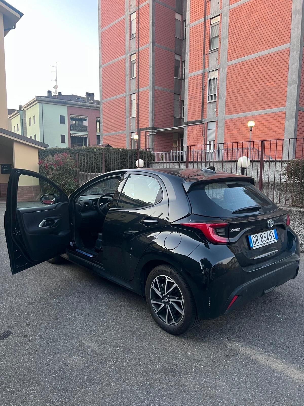 Toyota Yaris 1.5 Hybrid 5 porte Trend