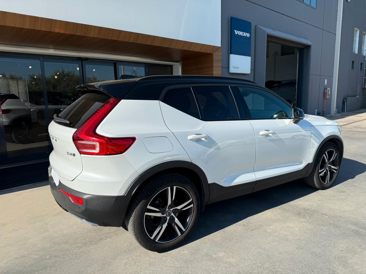 Volvo XC40 D4 AWD Geartronic R-design