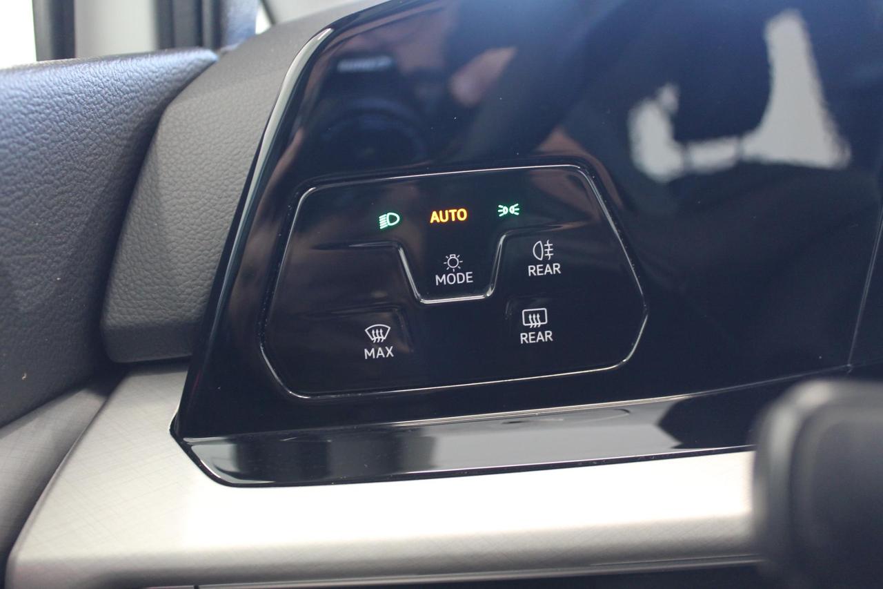 Volkswagen Golf 2.0 TDi 115 Cv. SPORT