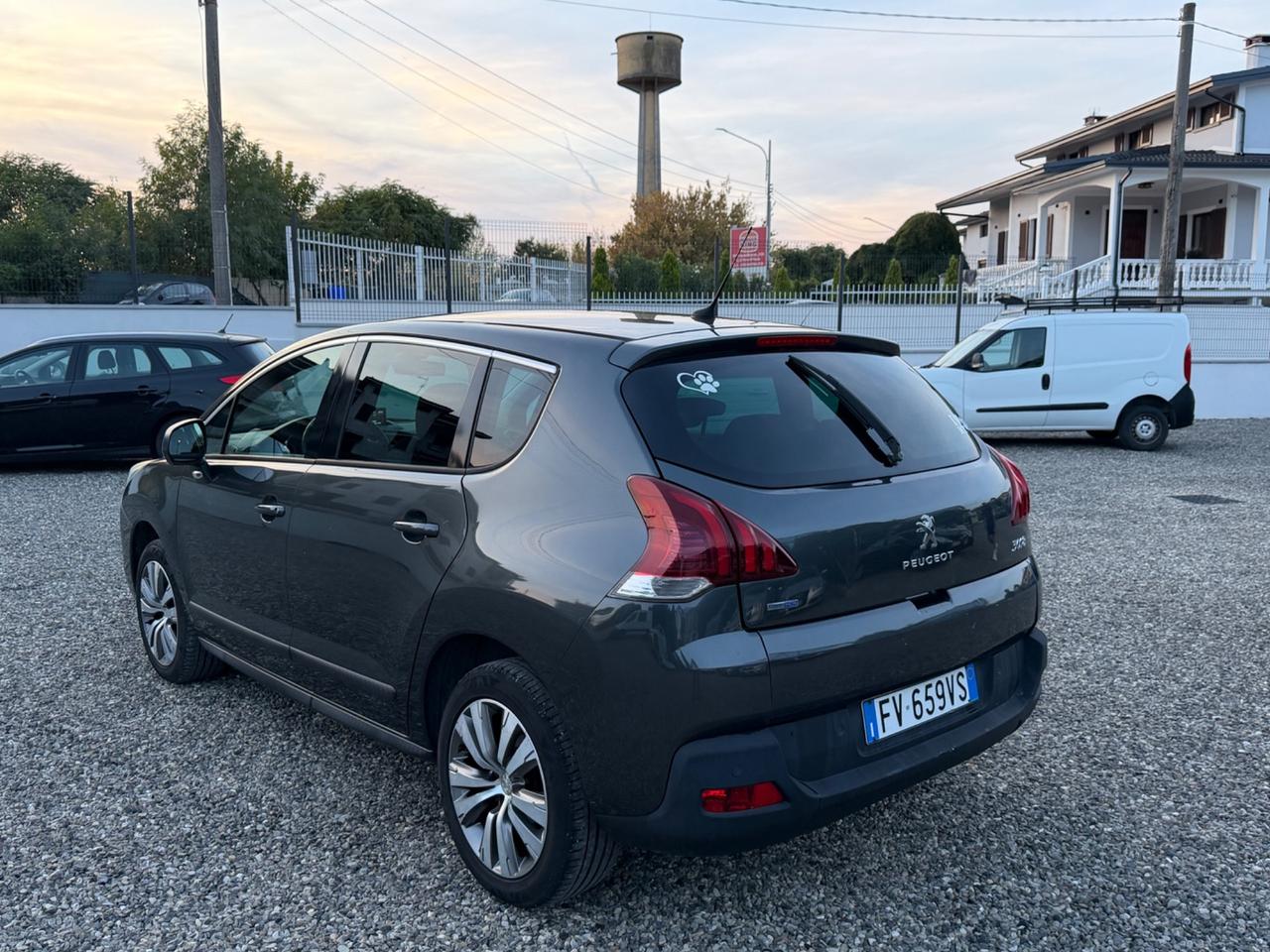 Peugeot 3008 BlueHDi 120 S&S Business