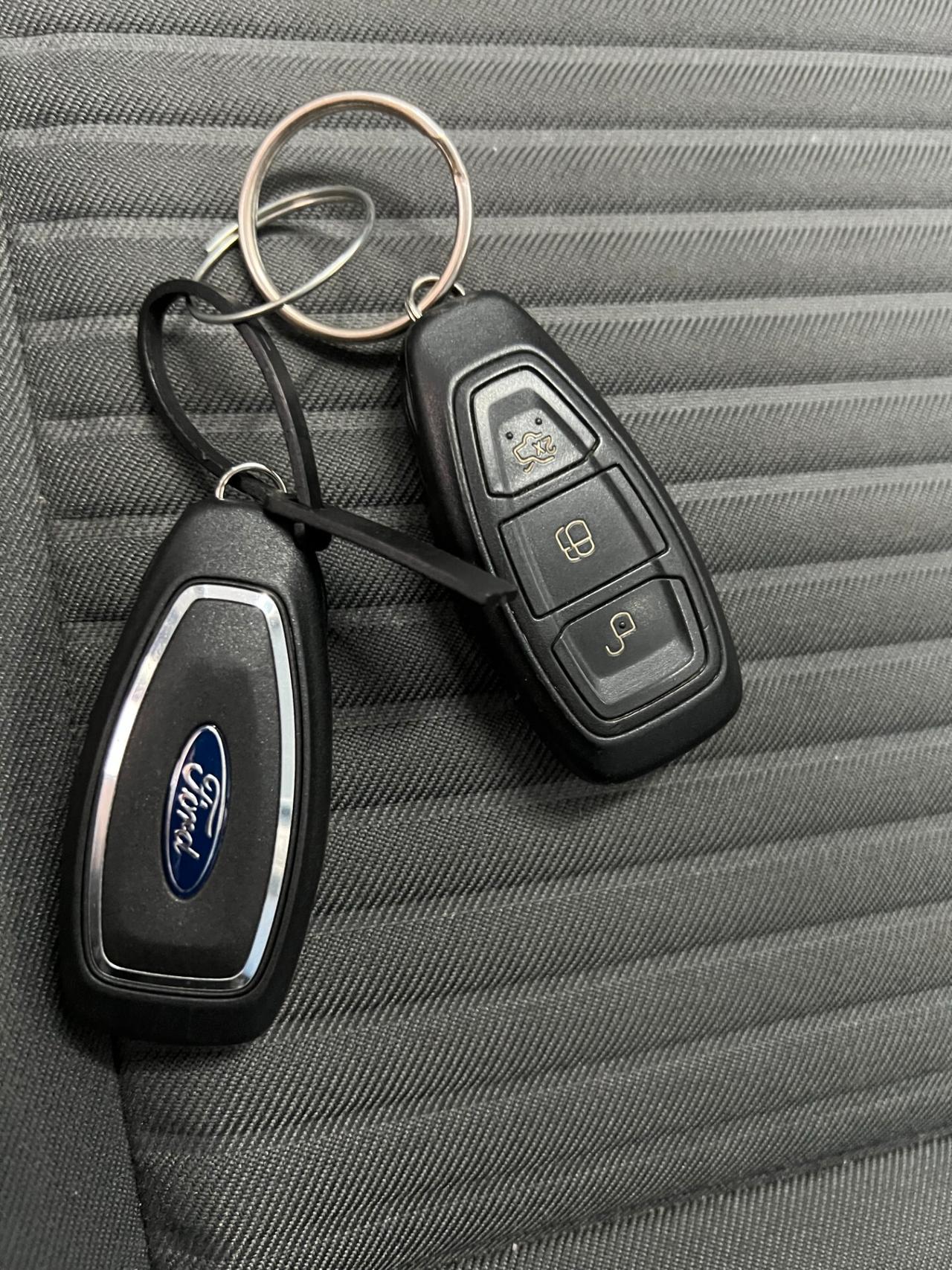 Ford C-Max 1.6 120CV GPL Plus