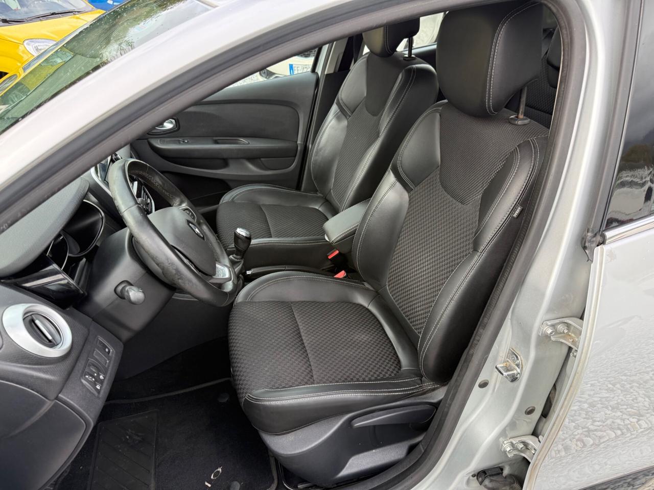 Renault Clio dCi 8V 90 CV 5 porte Duel2 EURO 6