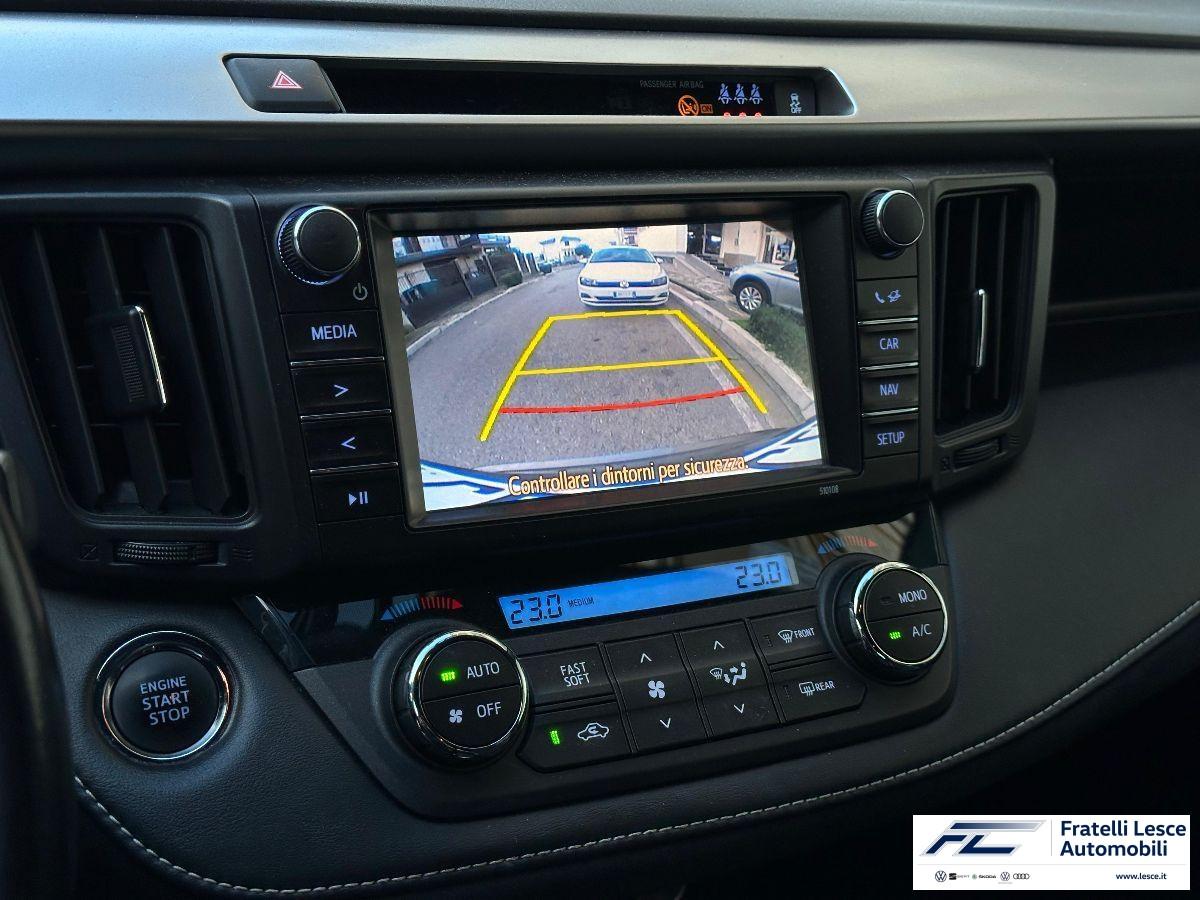 TOYOTA - RAV4 2.0 d-4d Lounge 2wd mt (Esposizione Piano Lago)