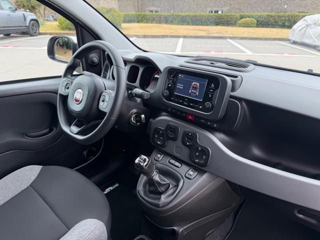 FIAT Panda 1.0 HYBRID CITY LIFE+CLIMATRONIC+SCHERMO+5POSTI